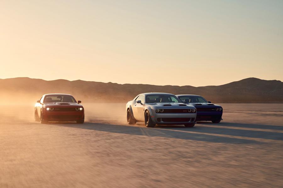  Dodge Challenger SRT Hellcat Widebody (LC) 2018 года  (фото 13 из 24)